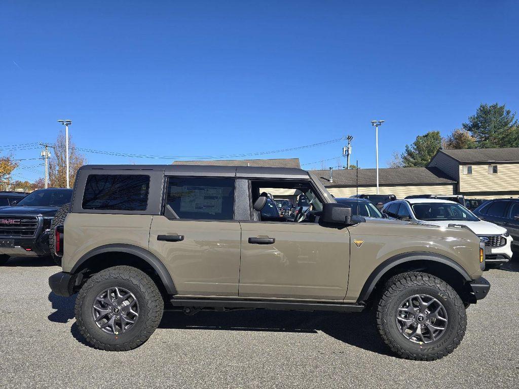 new 2025 Ford Bronco car, priced at $59,759