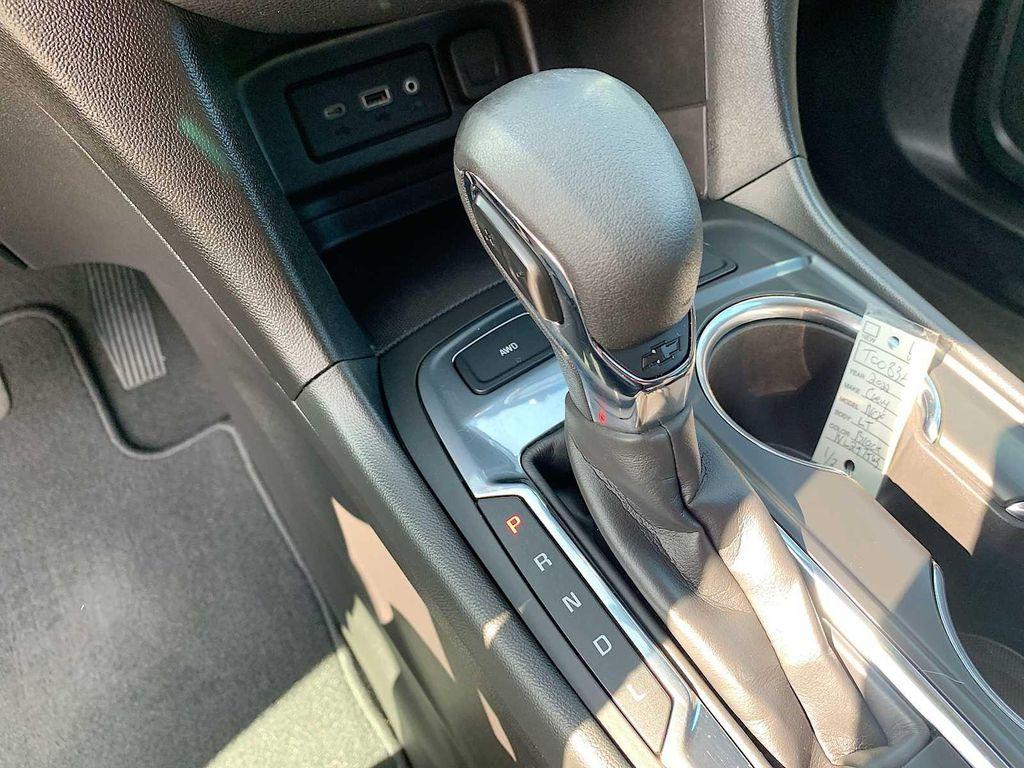 used 2022 Chevrolet Equinox car, priced at $20,888