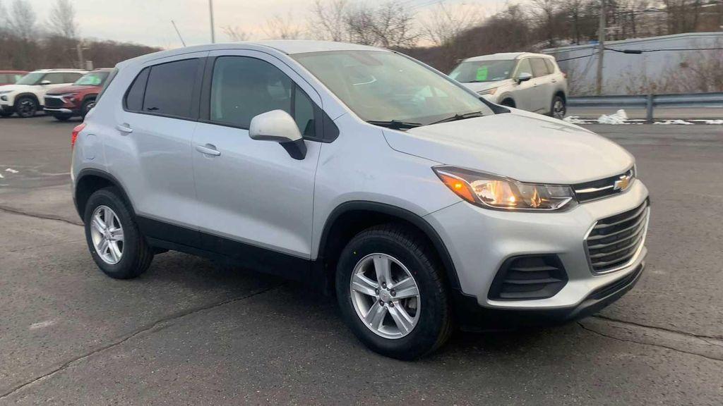used 2022 Chevrolet Trax car, priced at $16,988