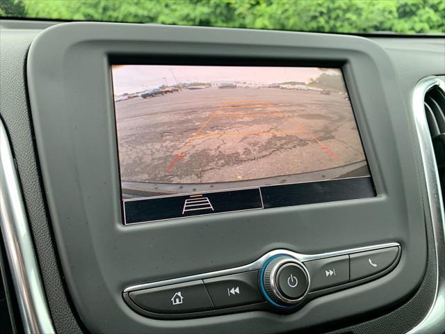 used 2022 Chevrolet Equinox car, priced at $17,988