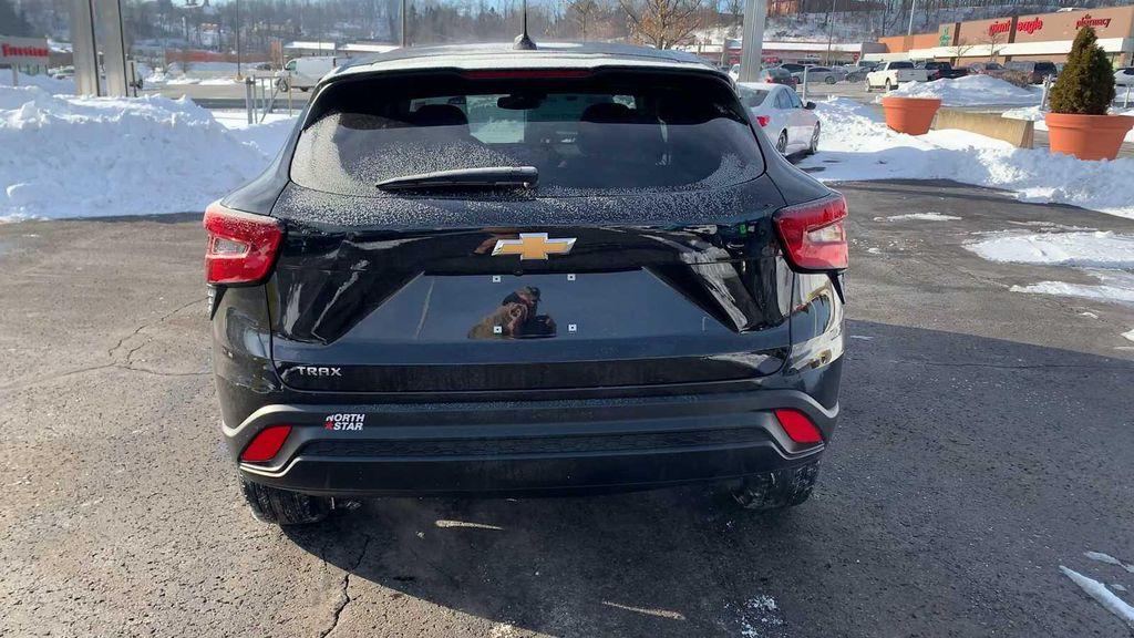 used 2024 Chevrolet Trax car, priced at $20,388
