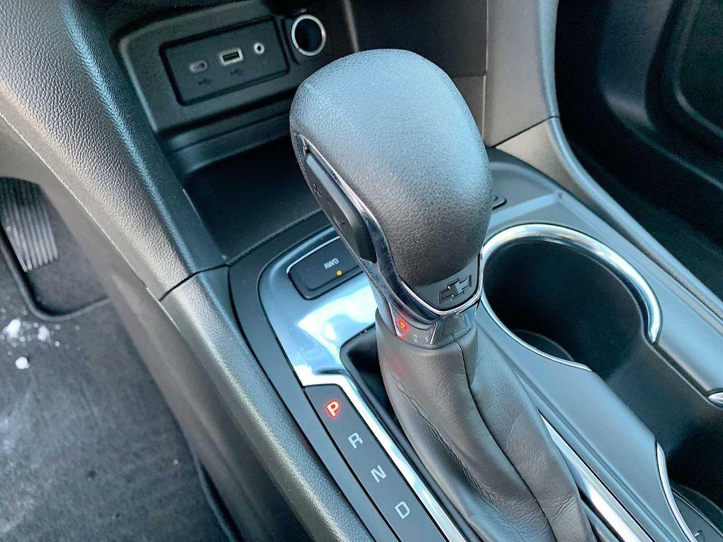 used 2022 Chevrolet Equinox car, priced at $22,688