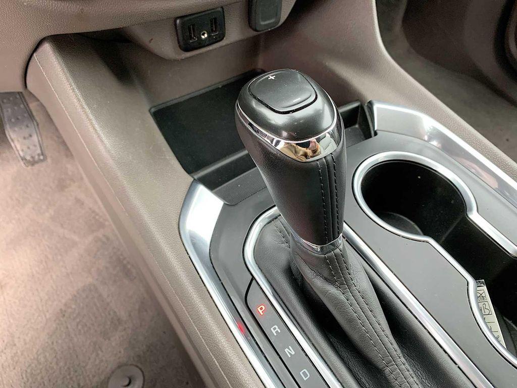 used 2019 Chevrolet Traverse car, priced at $20,988