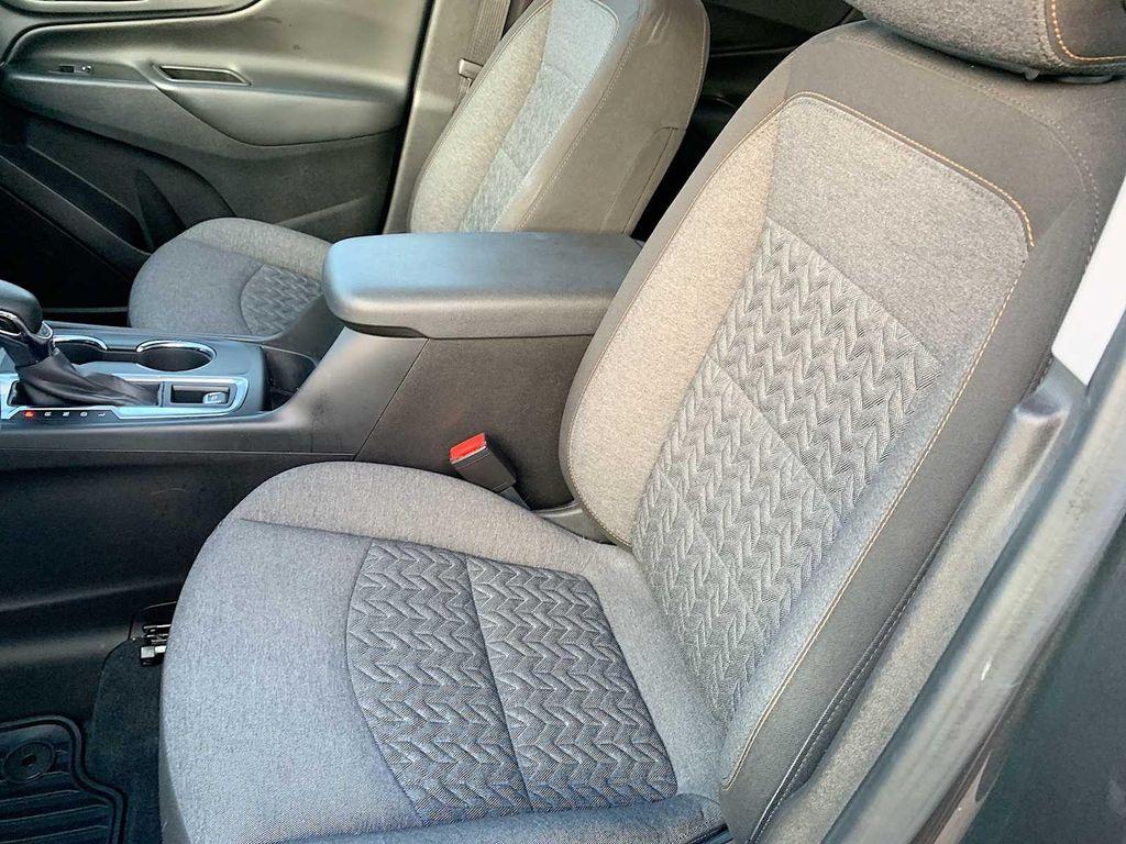 used 2022 Chevrolet Equinox car, priced at $21,288