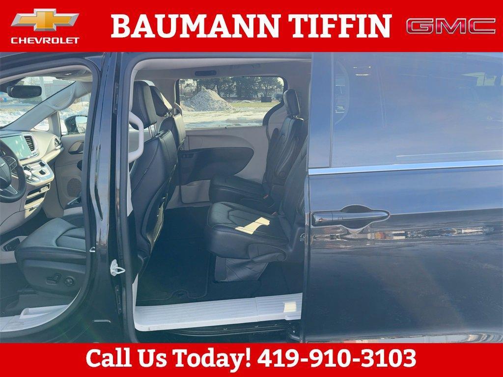 used 2024 Chrysler Pacifica car, priced at $29,994