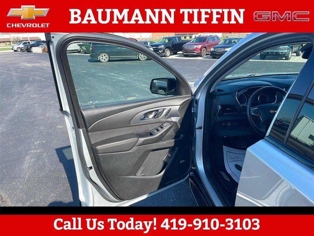 used 2020 Chevrolet Traverse car, priced at $18,321