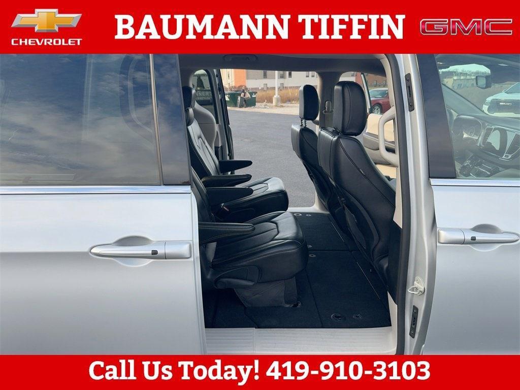 used 2024 Chrysler Pacifica car, priced at $29,664