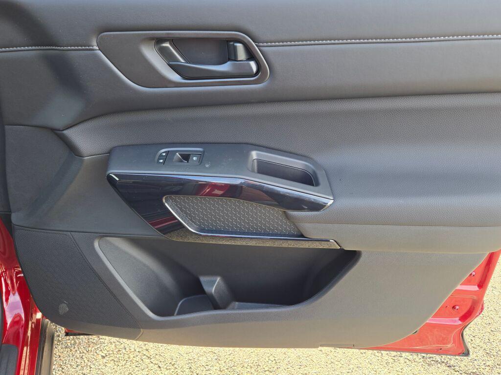 new 2026 Nissan Pathfinder car, priced at $40,561