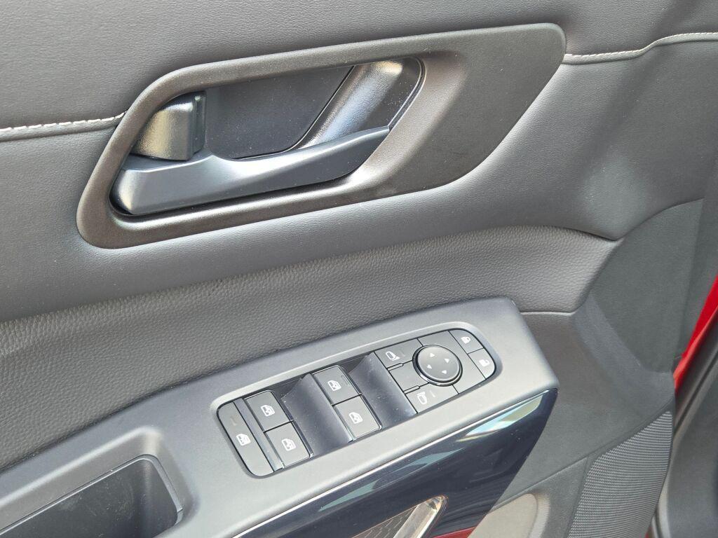 new 2026 Nissan Pathfinder car, priced at $40,561