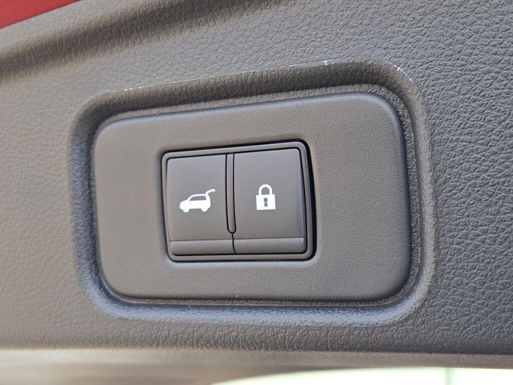 new 2026 Nissan Pathfinder car, priced at $40,561