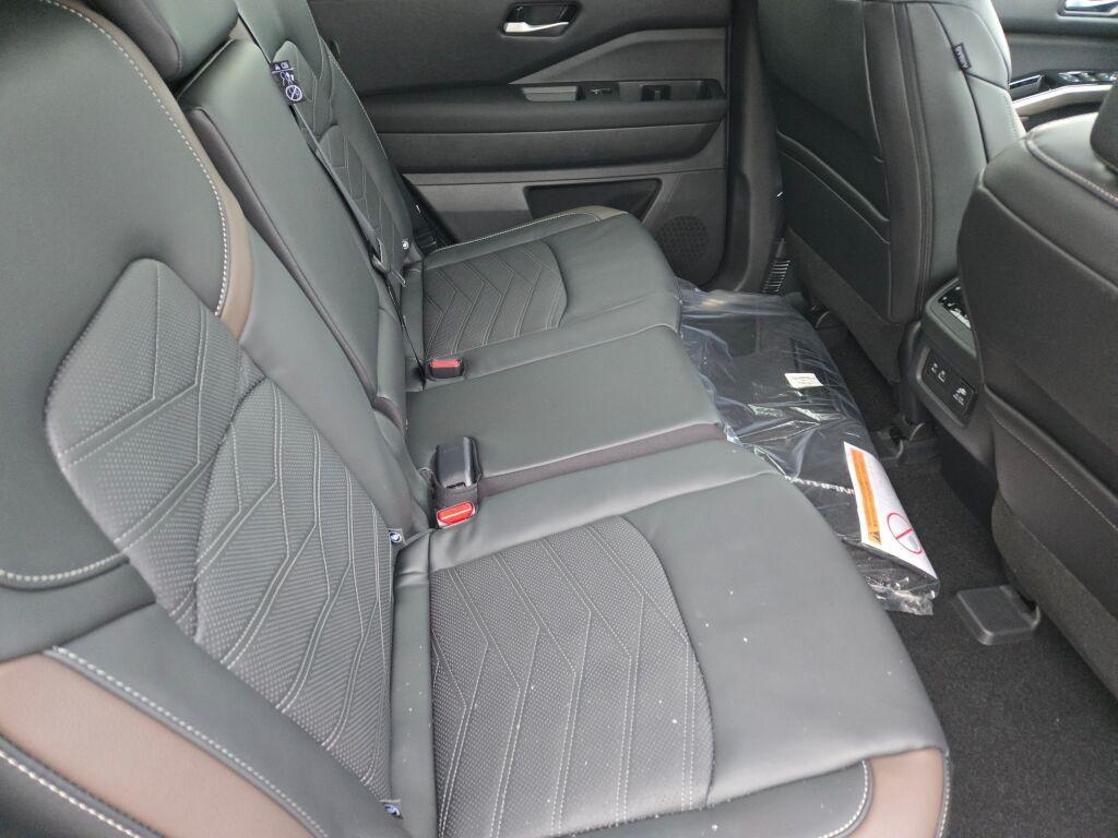 new 2025 Nissan Pathfinder car