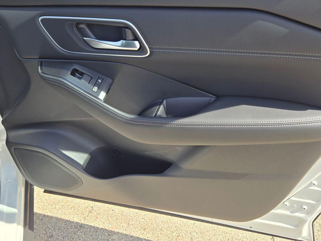 new 2026 Nissan Rogue car, priced at $35,752