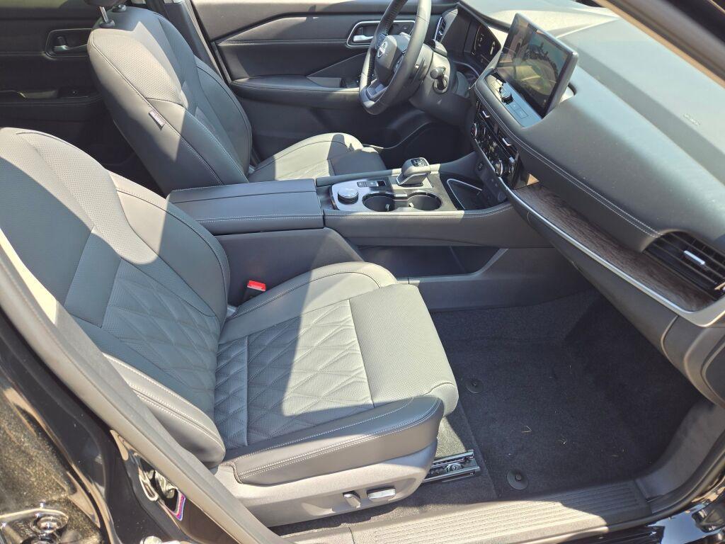 new 2025 Nissan Rogue car, priced at $37,555