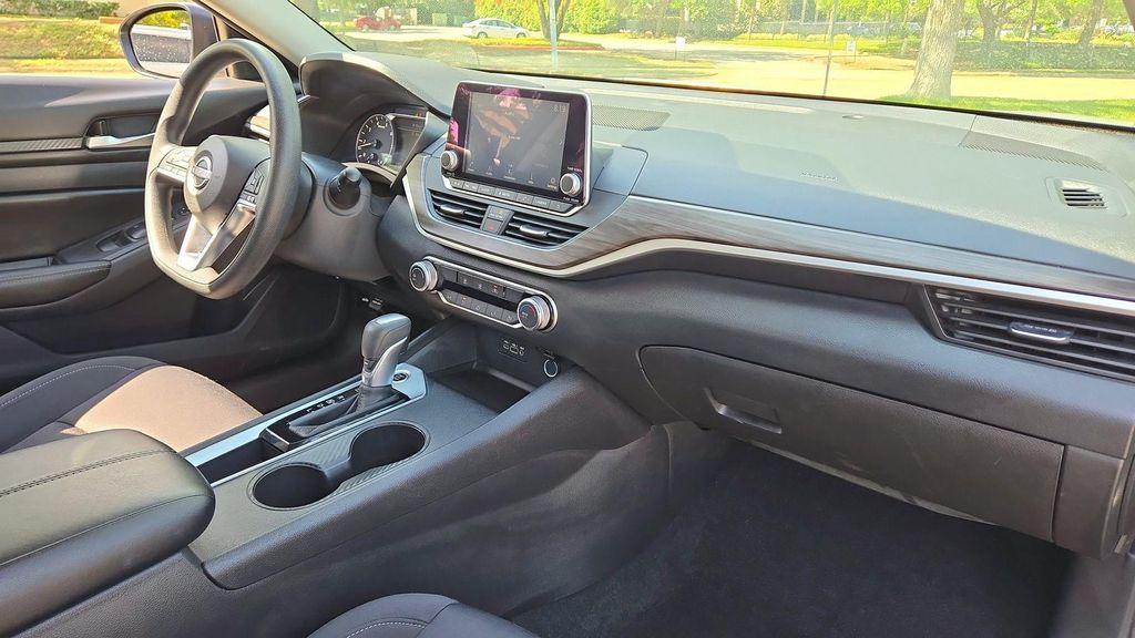used 2025 Nissan Altima car, priced at $20,054
