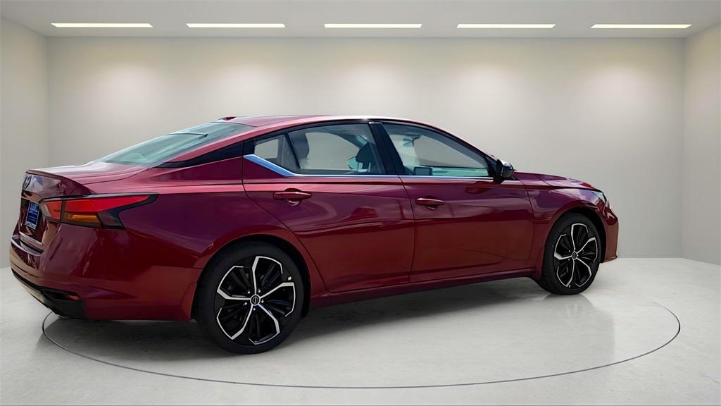 new 2025 Nissan Altima car, priced at $25,437