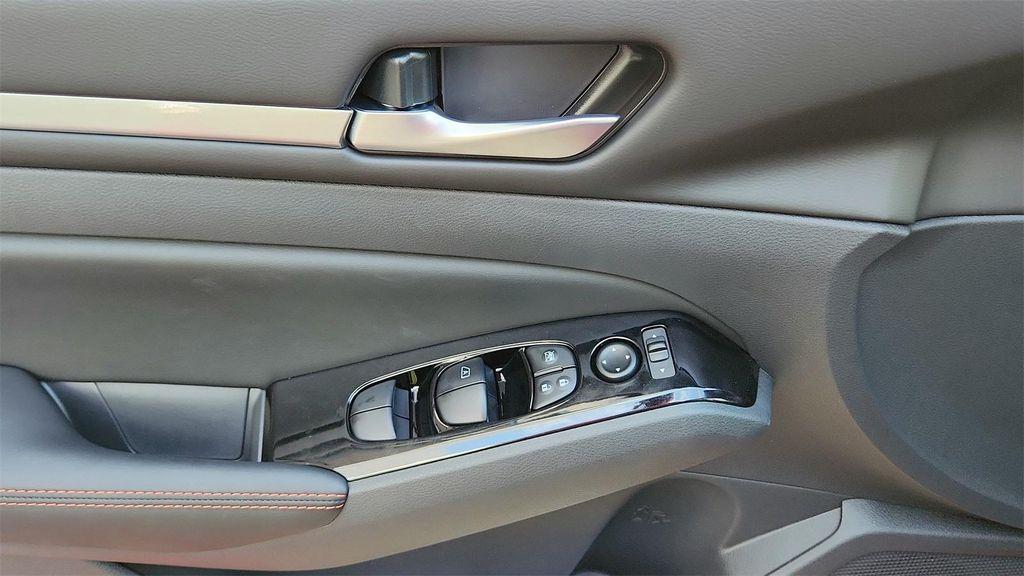 new 2025 Nissan Altima car, priced at $25,937