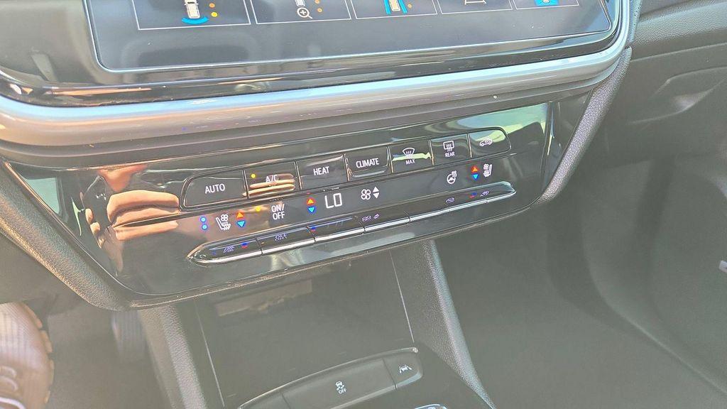used 2022 Chevrolet Bolt EUV car, priced at $20,449