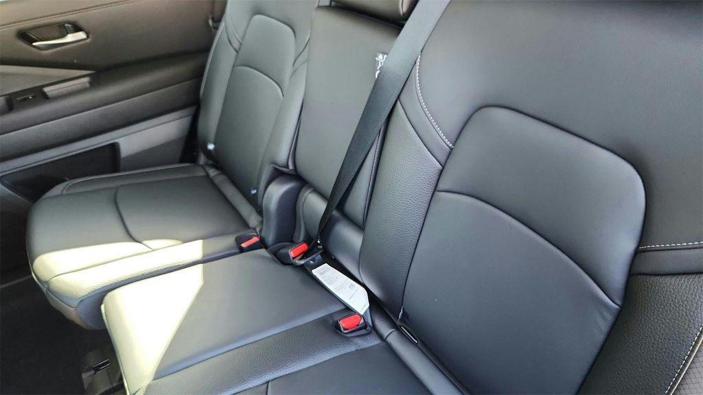 used 2025 Nissan Pathfinder car, priced at $36,904