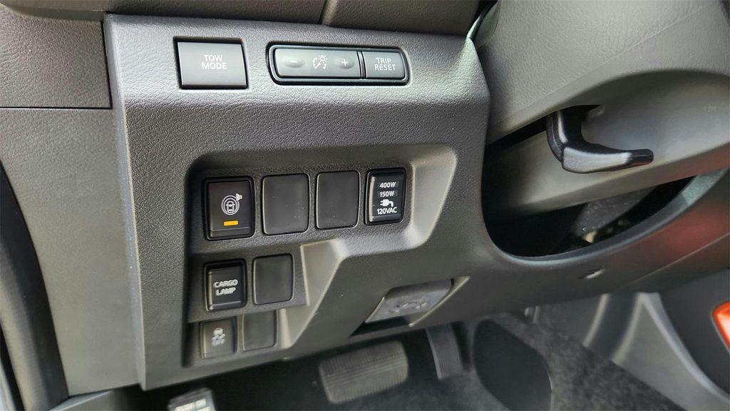 new 2026 Nissan Frontier car, priced at $39,027