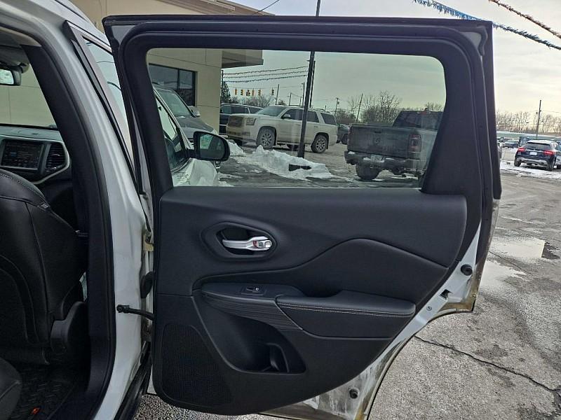 used 2015 Jeep Cherokee car, priced at $9,700