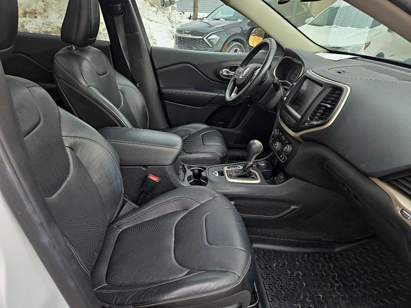 used 2015 Jeep Cherokee car, priced at $9,700