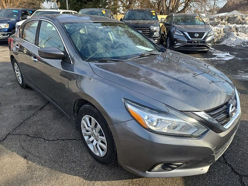 used 2018 Nissan Altima car, priced at $10,000