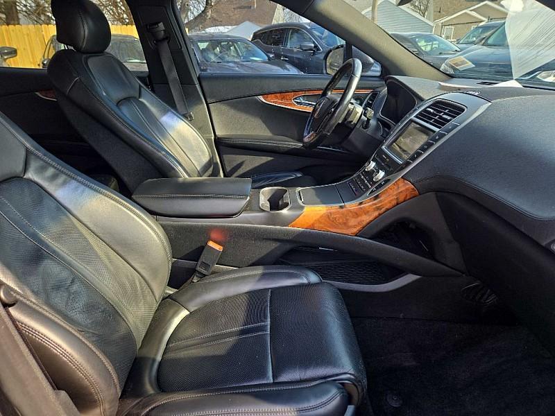 used 2019 Lincoln Nautilus car, priced at $23,888