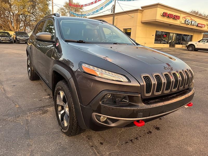 used 2016 Jeep Cherokee car, priced at $15,300