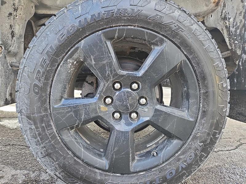 used 2017 GMC Sierra 1500 car, priced at $23,200