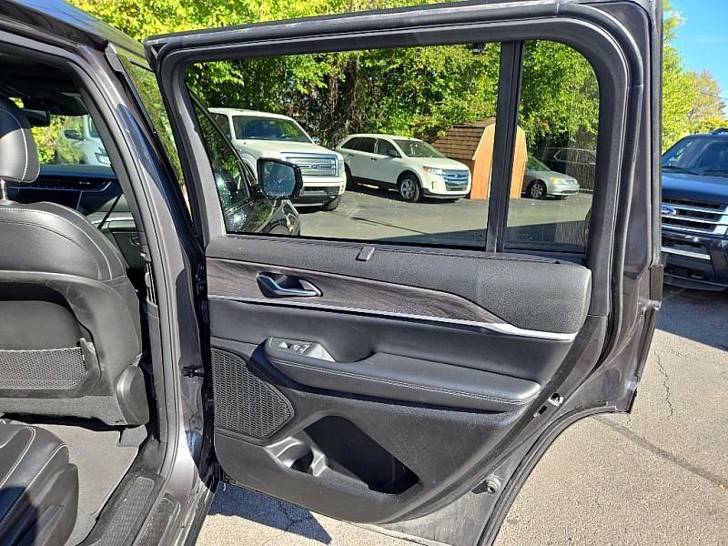 used 2024 Jeep Grand Cherokee L car, priced at $33,600