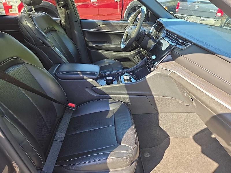 used 2024 Jeep Grand Cherokee L car, priced at $33,600