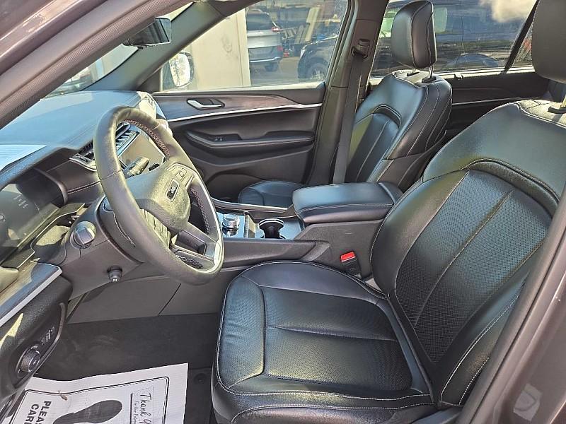 used 2024 Jeep Grand Cherokee L car, priced at $33,600