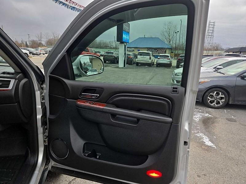 used 2014 Cadillac Escalade car, priced at $19,999