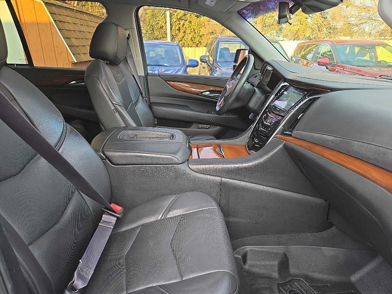 used 2017 Cadillac Escalade car, priced at $27,999