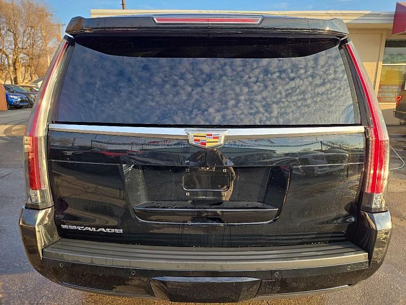 used 2017 Cadillac Escalade car, priced at $27,999