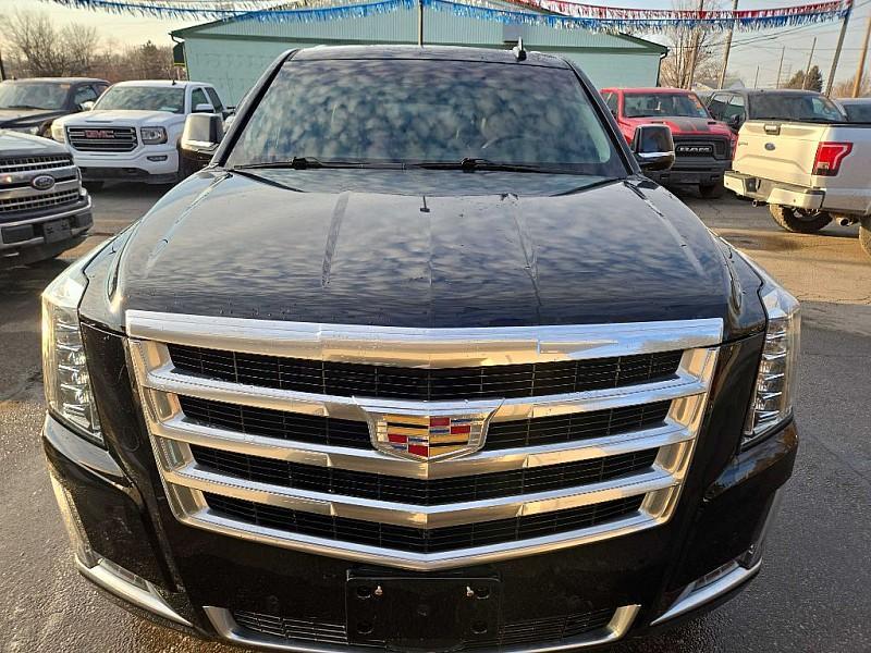 used 2017 Cadillac Escalade car, priced at $27,999
