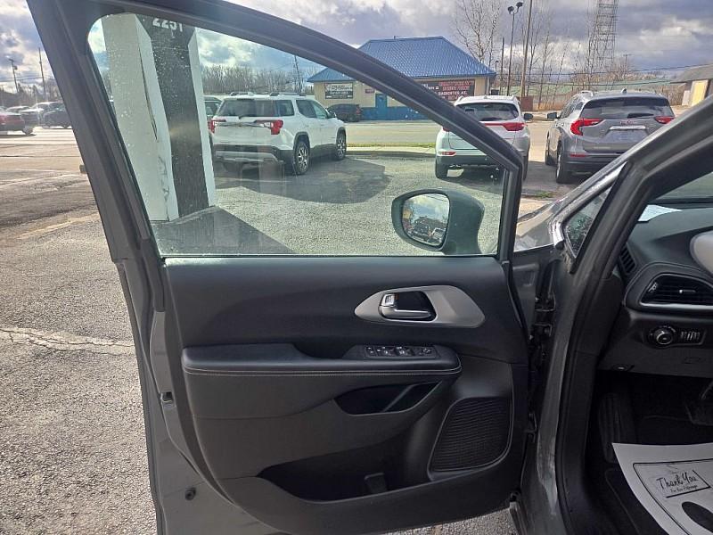 used 2022 Chrysler Pacifica car, priced at $19,300