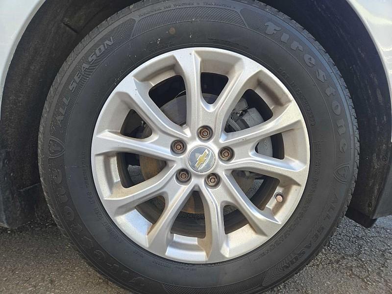 used 2021 Chevrolet Equinox car, priced at $16,600