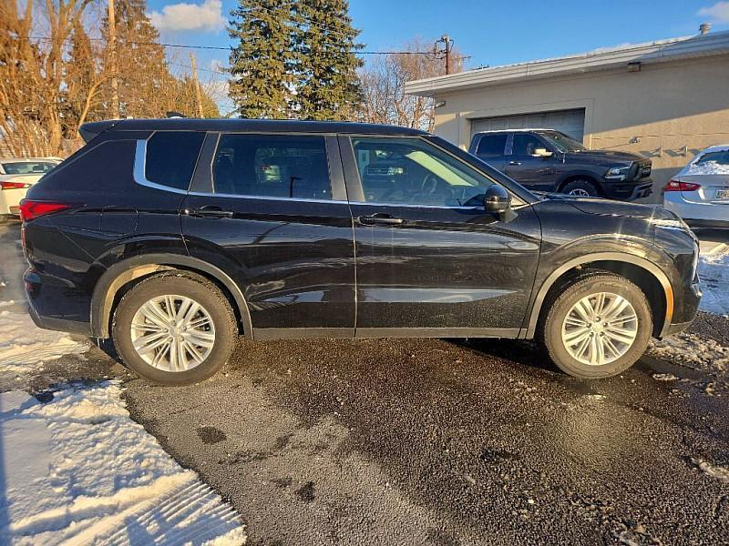 used 2023 Mitsubishi Outlander car, priced at $20,500