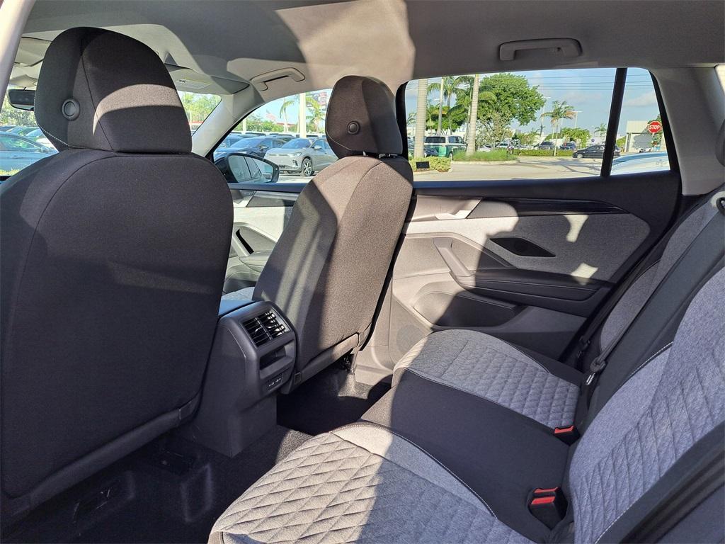 new 2025 Volkswagen Tiguan car, priced at $27,698