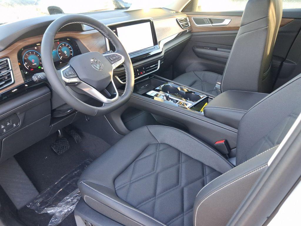 new 2026 Volkswagen Atlas car, priced at $47,889