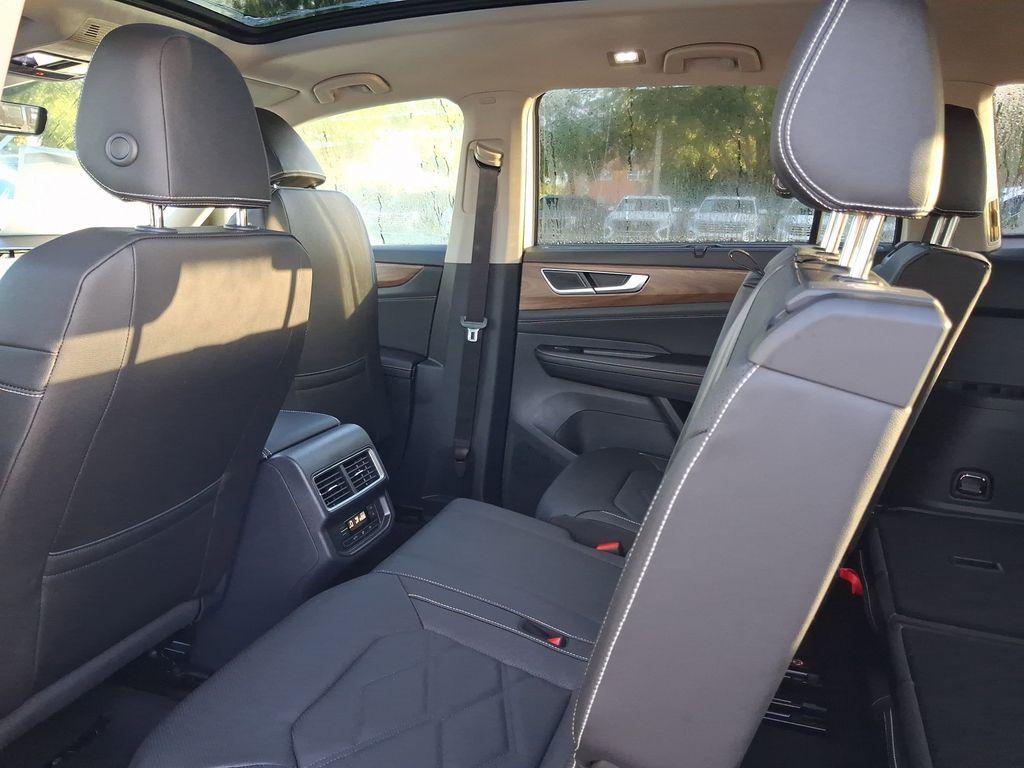 new 2026 Volkswagen Atlas car, priced at $47,889