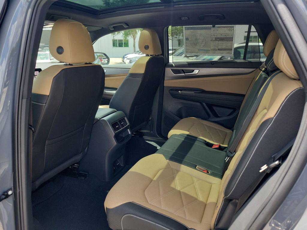new 2026 Volkswagen Atlas Cross Sport car, priced at $47,373