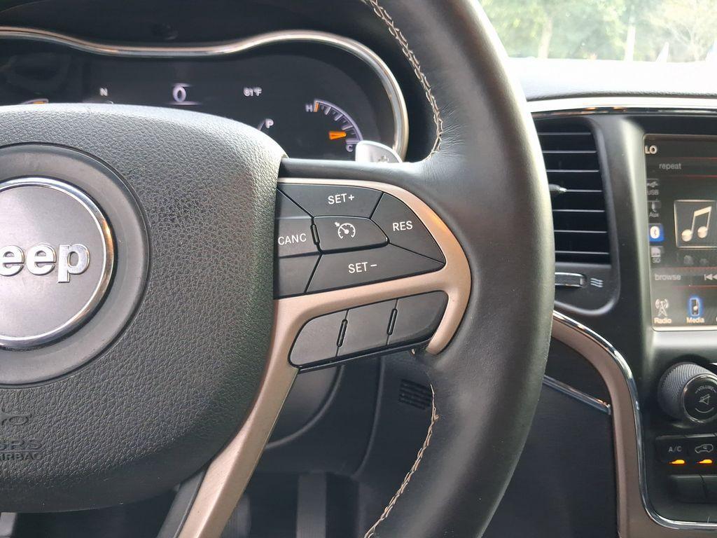 used 2017 Jeep Grand Cherokee car, priced at $13,599