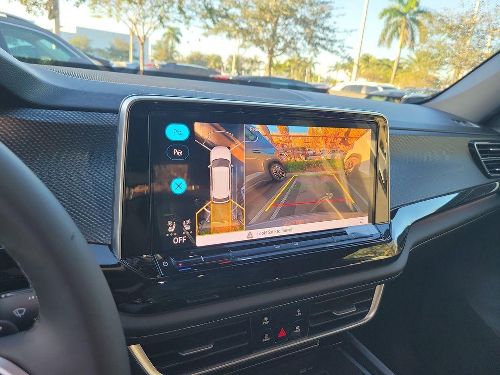 new 2026 Volkswagen Atlas Cross Sport car, priced at $50,824