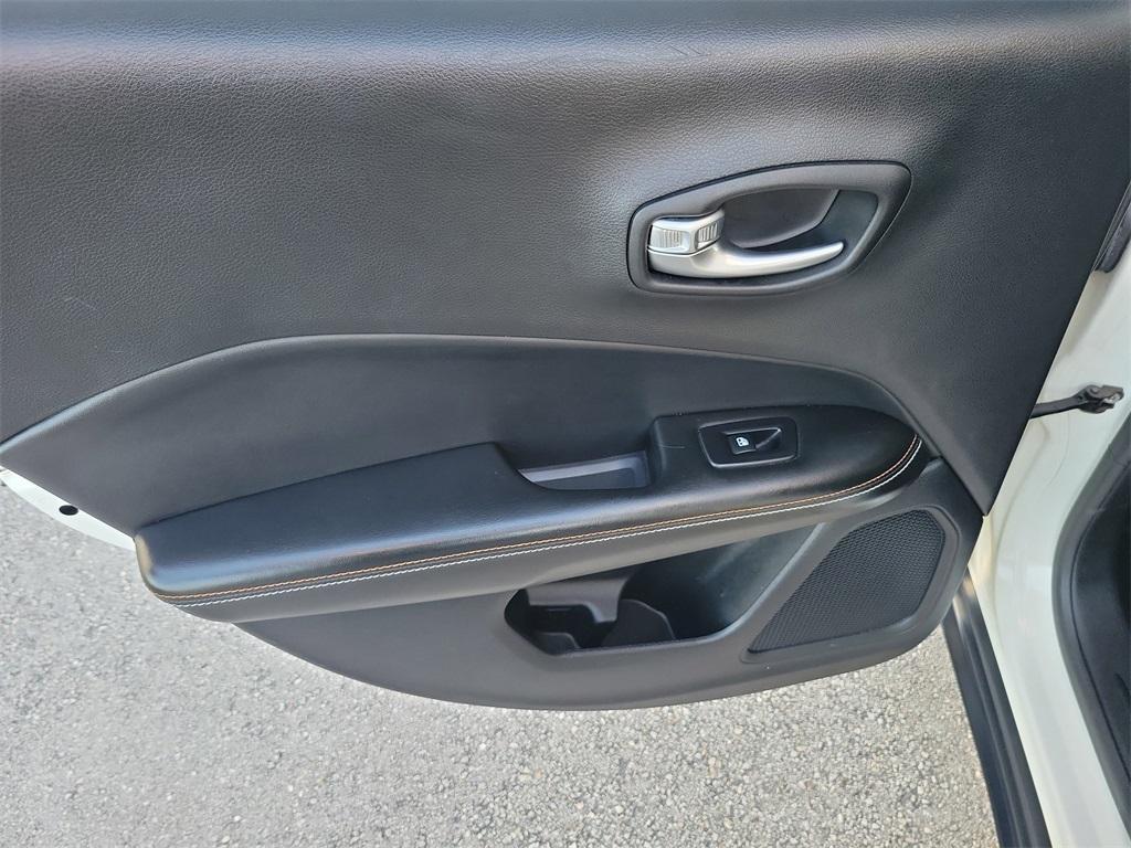 used 2020 Jeep Compass car, priced at $13,139