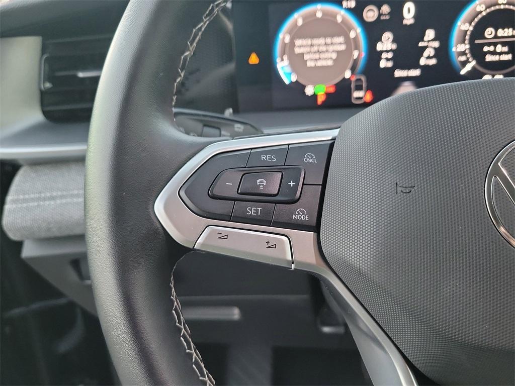 used 2025 Volkswagen Tiguan car, priced at $24,099