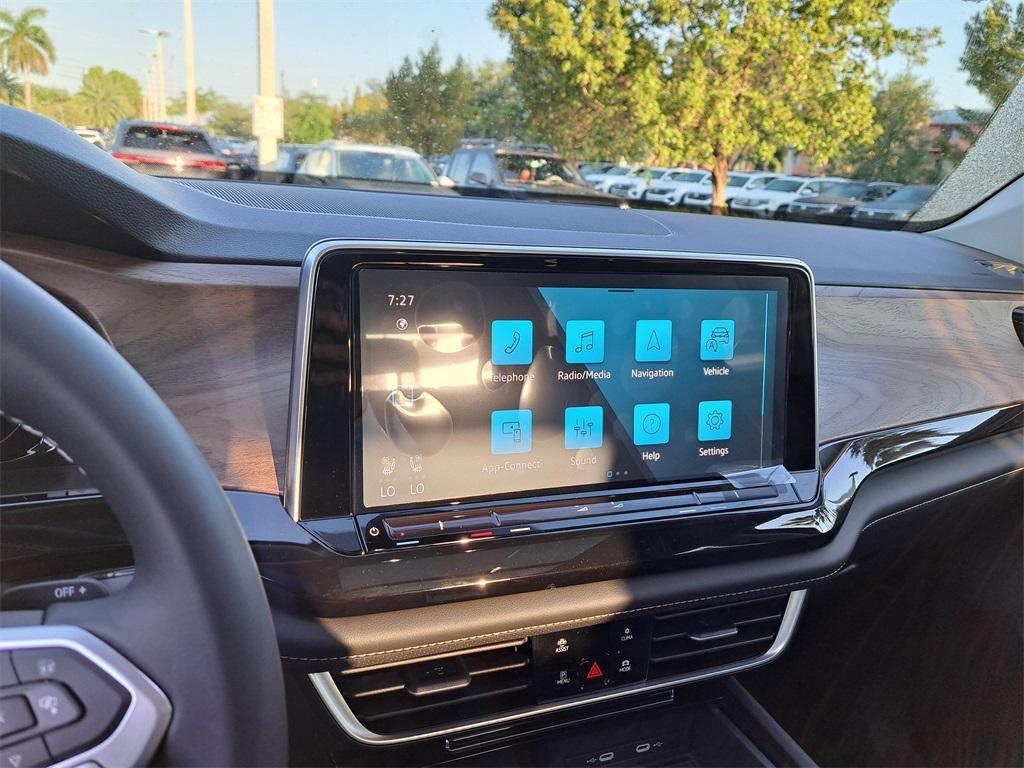 new 2026 Volkswagen Atlas car, priced at $41,710