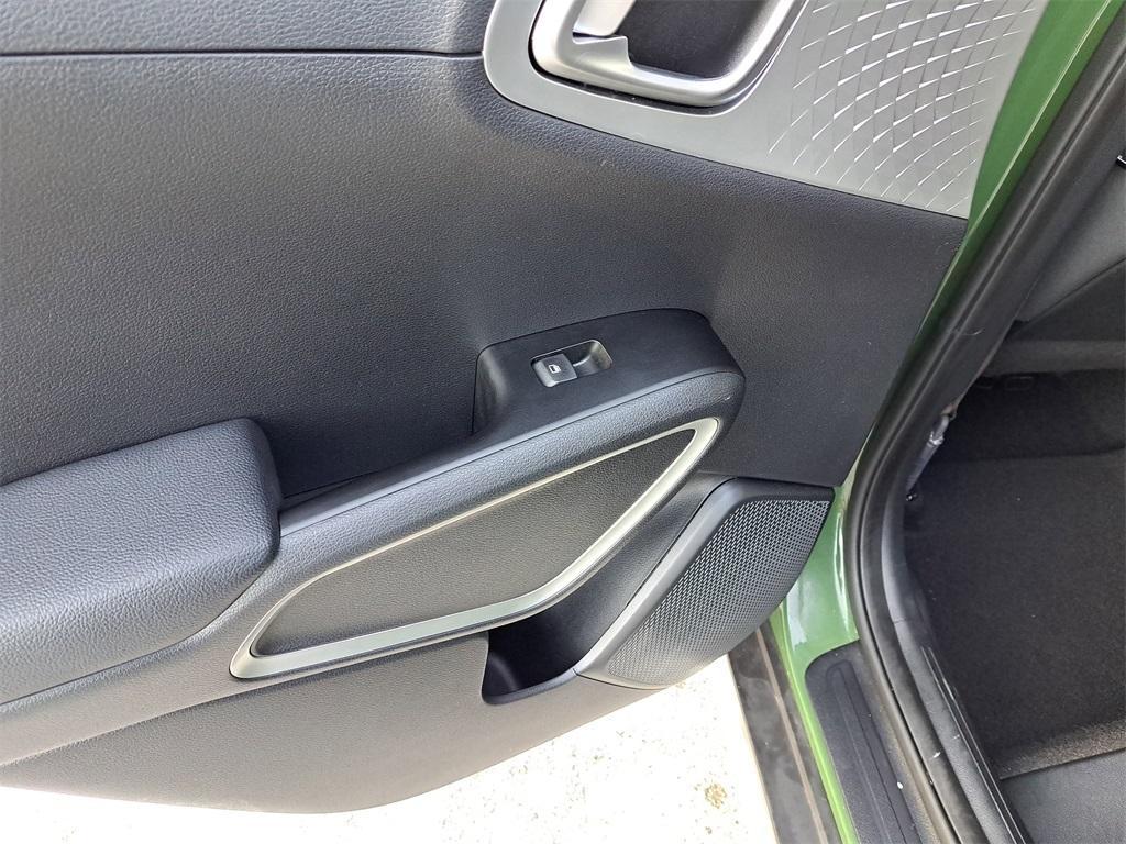 used 2021 Kia Soul car, priced at $14,664