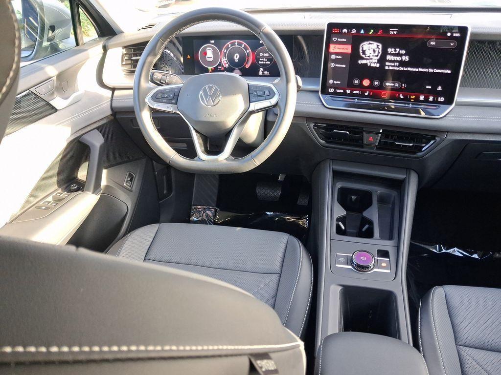 used 2025 Volkswagen Tiguan car, priced at $32,732